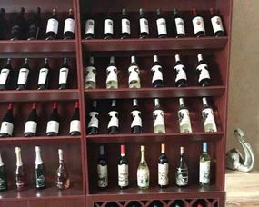 廠家批發(fā)精品鈦合金展柜化妝品展柜超市貨架倉(cāng)儲(chǔ)貨架